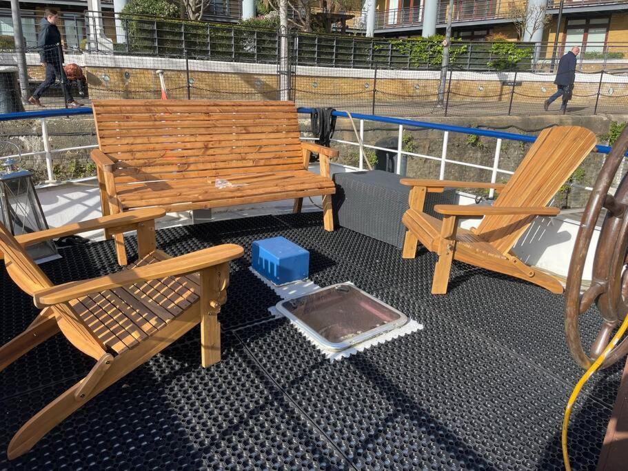 Historic Dutch Barge, Idyllic Location Hotel London Kültér fotó
